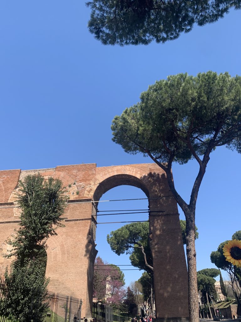 italian ancient ruins